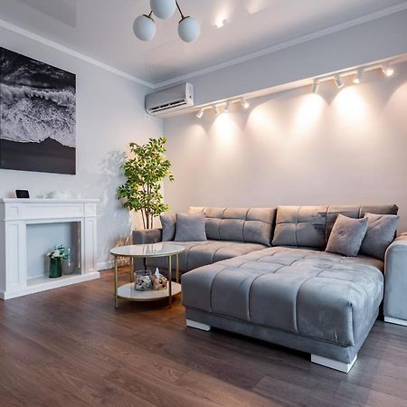 Golden Mirage Sunset Apartment Мамая Екстериор снимка