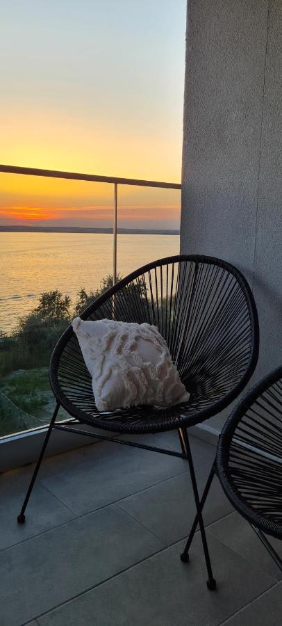 Golden Mirage Sunset Apartment Мамая Екстериор снимка