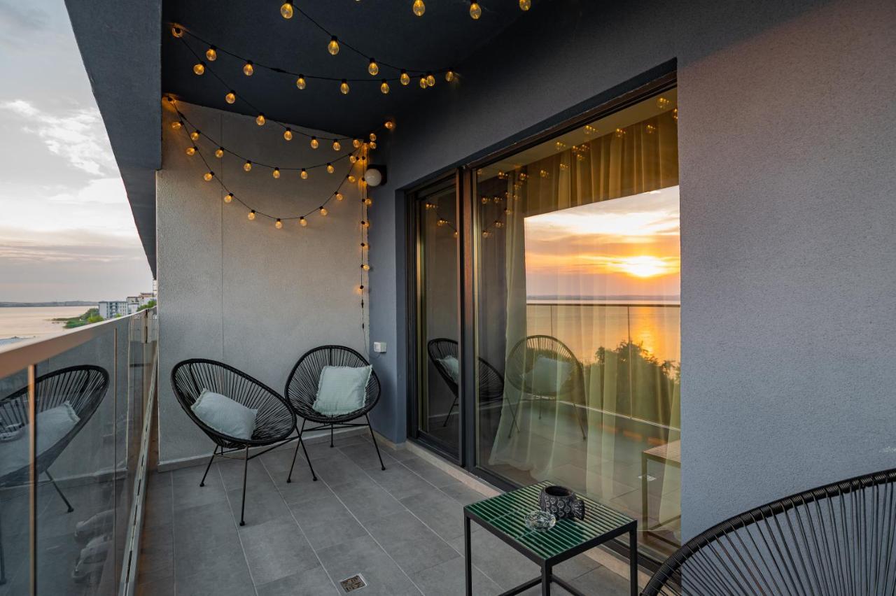 Golden Mirage Sunset Apartment Мамая Екстериор снимка