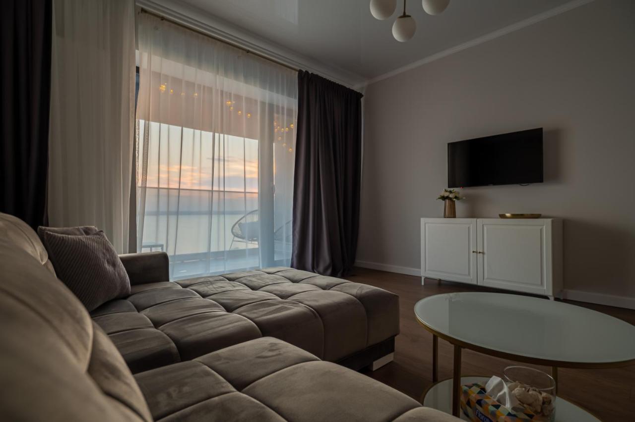 Golden Mirage Sunset Apartment Мамая Екстериор снимка
