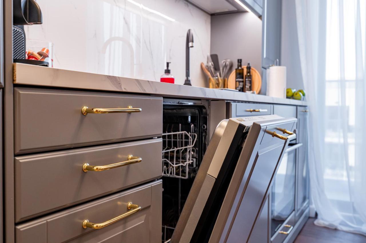Golden Mirage Sunset Apartment Мамая Екстериор снимка