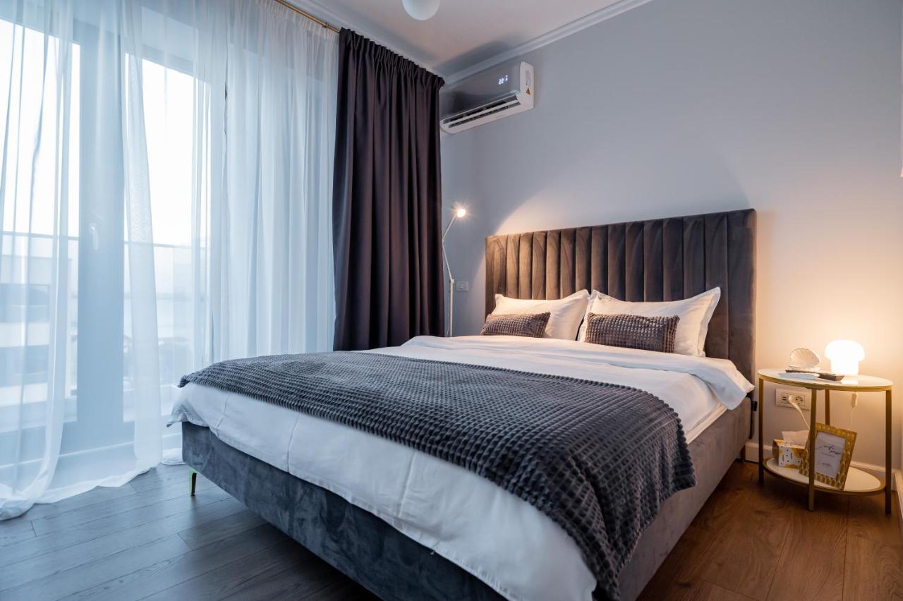 Golden Mirage Sunset Apartment Мамая Екстериор снимка